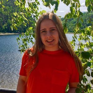 Meet your Posher, Laurie